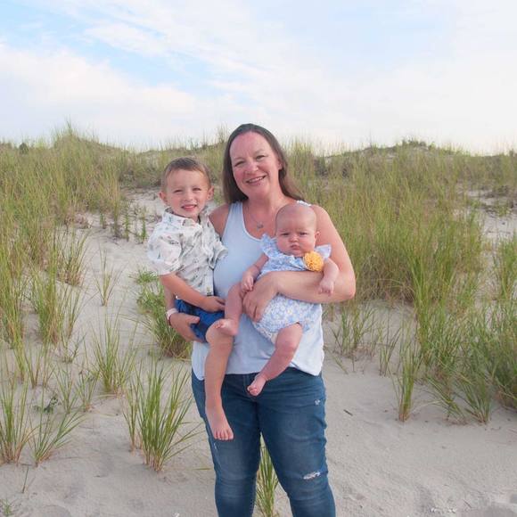 Meet your Posher, Melissa - Picture 1 of 1